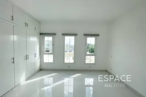 The Springs, Dubai, UAE의 임대용 빌라 침실 3개, 245제곱미터 번호 661208 - 사진 7