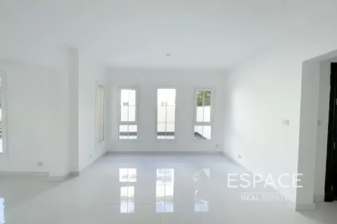 The Springs, Dubai, UAE의 임대용 빌라 침실 3개, 245제곱미터 번호 661208 - 사진 2