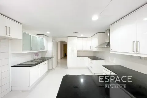 The Springs, Dubai, UAE의 임대용 빌라 침실 3개, 245제곱미터 번호 661208 - 사진 4