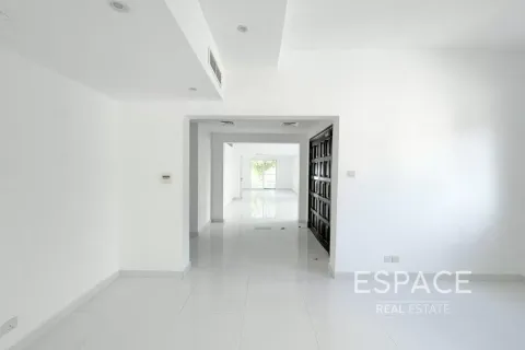 The Springs, Dubai, UAE의 임대용 빌라 침실 3개, 245제곱미터 번호 661208 - 사진 5