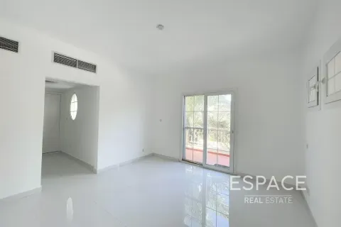 The Springs, Dubai, UAE의 임대용 빌라 침실 3개, 245제곱미터 번호 661208 - 사진 14