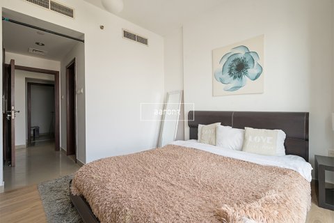 Apartment in Jumeirah Lake Towers, Dubai, UAE 2 bedrooms, 101.2 sq.m. № 636819 - photo 5