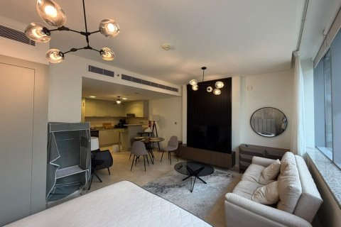 Зняти в оренду квартиру в DIFC, Дубай, ОАЕ 50м2, № 739880 - фото 2