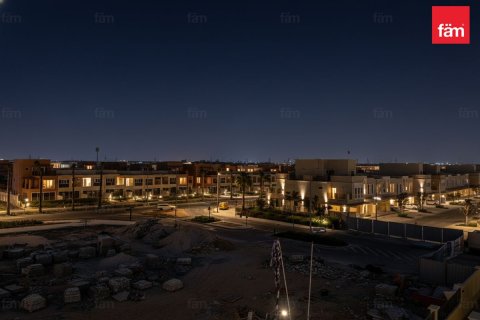 Řadový dům v Dubai, SAE 5 ložnice, 224.6 m² Č.: 769231 - fotografie 2