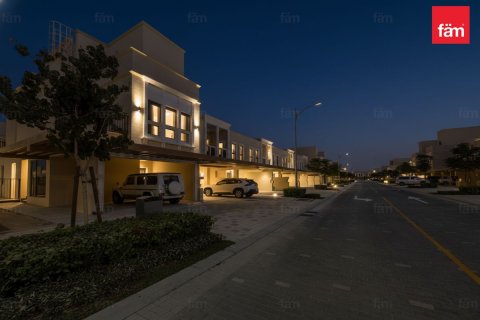 Řadový dům v Dubai, SAE 5 ložnice, 224.6 m² Č.: 769231 - fotografie 18