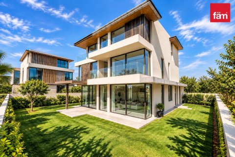 Villa en venta en Dubai, EAU 4 dormitorios, 545.4 m2 № 769234 - foto 1
