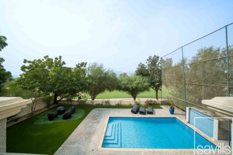 Зняти в оренду віллу в Dubai Sports City, Дубай, ОАЕ 5 спалень, 930м2, № 681104 - фото 18