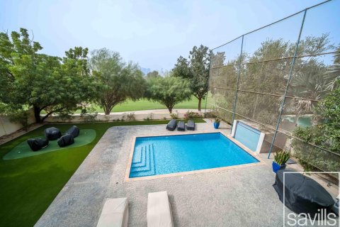 Зняти в оренду віллу в Dubai Sports City, Дубай, ОАЕ 5 спалень, 930м2, № 681104 - фото 17