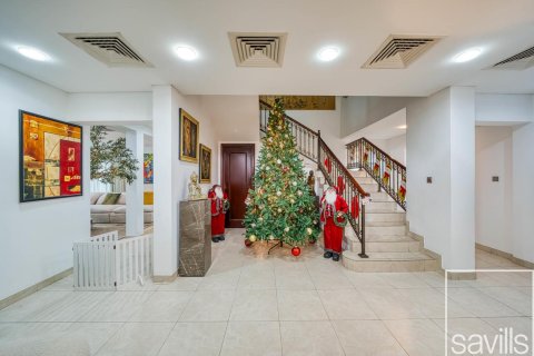 Зняти в оренду віллу в Dubai Sports City, Дубай, ОАЕ 5 спалень, 930м2, № 681104 - фото 8