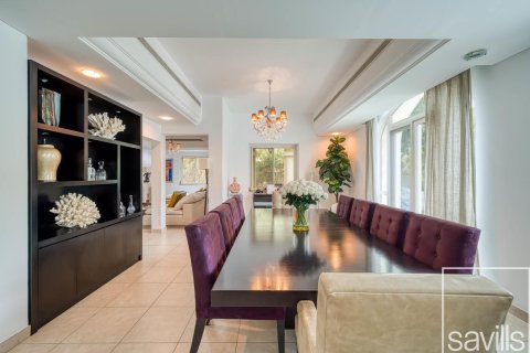 Зняти в оренду віллу в Dubai Sports City, Дубай, ОАЕ 5 спалень, 930м2, № 681104 - фото 13