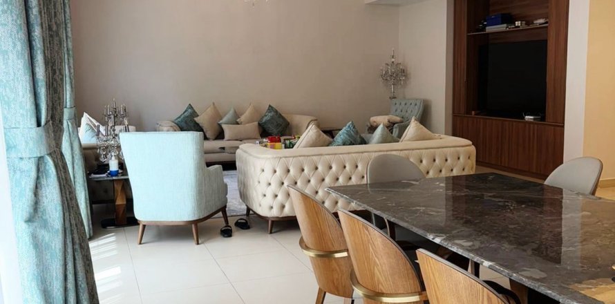 Villa à Dubai, EAU: 5 chambres, 591.5 m2 № 711383