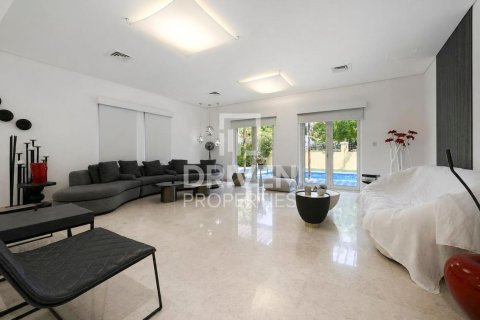 Villa til salg i The Villa, Dubai, UAE 5 soveværelser, 1000.01 kvm № 756781 - foto 4
