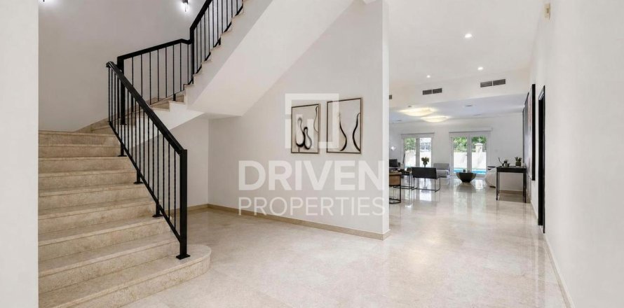 Villa i The Villa, Dubai, UAE 5 soveværelser, 1000.01 kvm № 756781