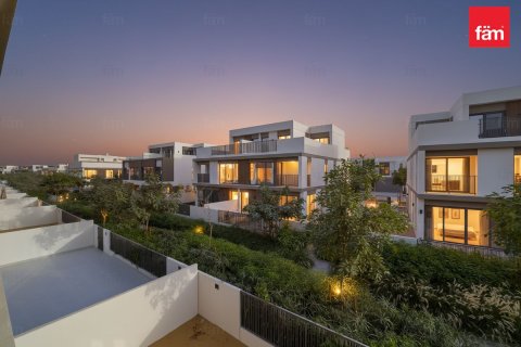 Vilă de închiriat în Tilal Al Ghaf, Dubai, EAU 4 dormitoare, 222.6 mp. №659037 - poză 3