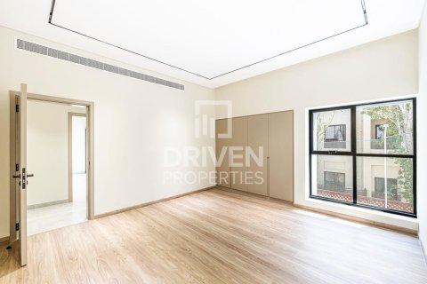 Βίλα σε Umm Suqeim, Dubai, ΗΑΕ 4 υπνοδωμάτια, 362 τ.μ. Αρ. 682625 - φωτογραφία 16
