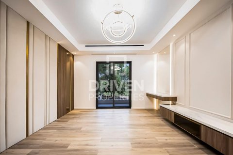 Vila di Jumeirah Golf Estates, Dubai, UEA 5 kamar tidur, 660 m2 nomor 682656 - foto 13