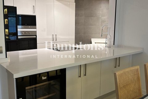 Palm Jumeirah, Dubai, UAE의 임대용 아파트 침실 1개, 106.28103200제곱미터 번호 701987 - 사진 4