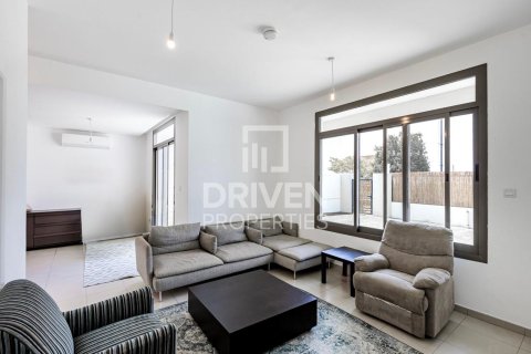 Townhouse in Town Square, Dubai, UAE 3 bedrooms, 204 sq.m. № 655213 - photo 3