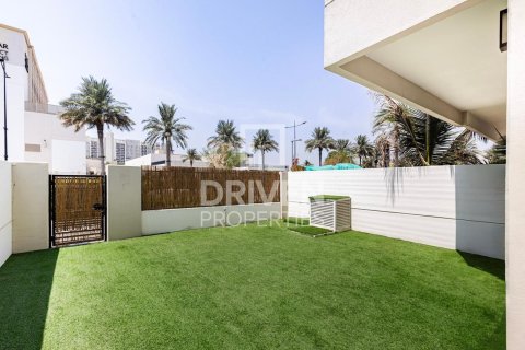 Rekkehus til leie i Town Square, Dubai, Emiratene 3 soverom, 204 kvm Nr. 655213 - Foto 7