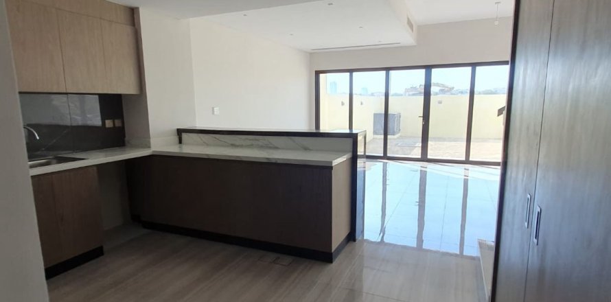 Ridamaja asukohaga Dubai, AÜE: 4 magamistoaga, 180 m² Nr 760315