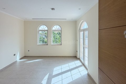 Villa sa Jumeirah Park, Dubai, UAE 5 silid-tulugan, 750 sq.m. № 712263 - larawan 19