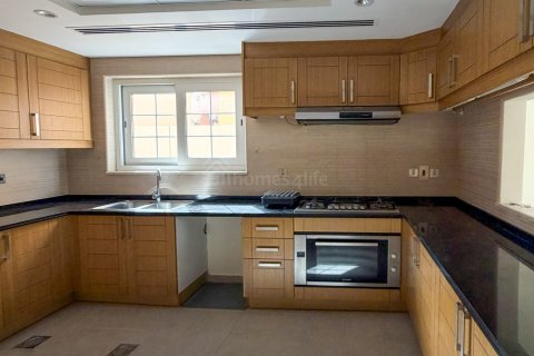 Villa sa Jumeirah Park, Dubai, UAE 5 silid-tulugan, 750 sq.m. № 712263 - larawan 12