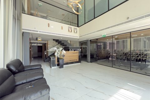 Снять в аренду офис в Бизнес-Бэй, Дубай, ОАЭ 296.8м2, № 639231 - фото 1