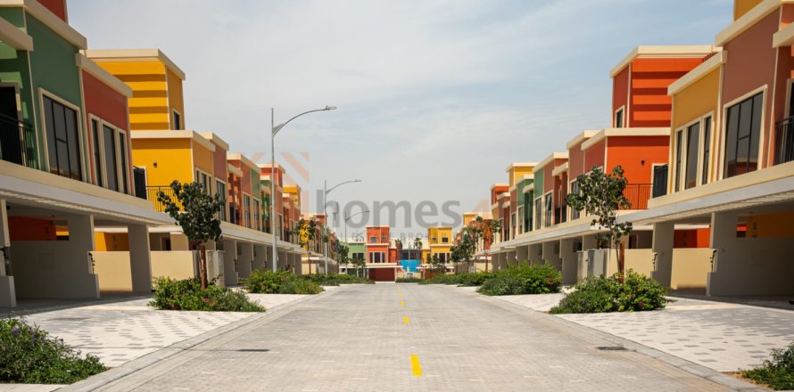 阿联酋 Dubai Damac Lagoons 联排别墅  5 卧, 220 平方米 , 编号 706326