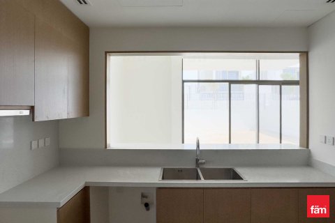 Vila v Al Furjan, Dubai, SAE 4 ložnice, 367.5 m² Č.: 633697 - fotografie 13