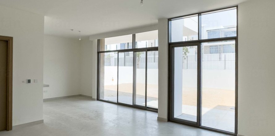 فيلا في Al Furjan، دبي 4 غرفة نوم ، 367.5 متر مربع . ر قم 633697