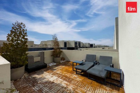 Apartment in Mirdif, Dubai, UAE 3 bedrooms, 253.1 sq.m. № 633698 - photo 11