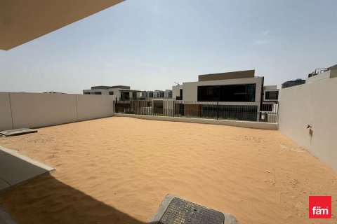 Villa te huur in Al Furjan, Dubai, VAE 4 slaapkamers, 366.5 vr.m., nr 633695 - foto 8
