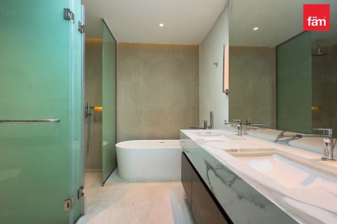 Townhouse in Dubai, UAE 3 bedrooms, 426 sq.m. № 682198 - photo 19