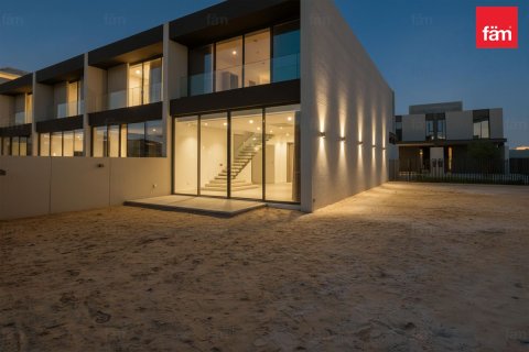 Townhouse in Dubai, UAE 3 bedrooms, 426 sq.m. № 682198 - photo 3