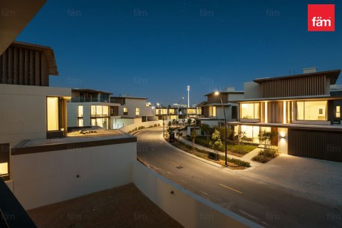 Townhouse in Dubai, UAE 3 bedrooms, 426 sq.m. № 682198 - photo 5