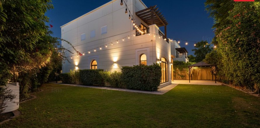 Rekkehus i Dubai, Emiratene 4 soverom, 481.5 kvm nr. 682200