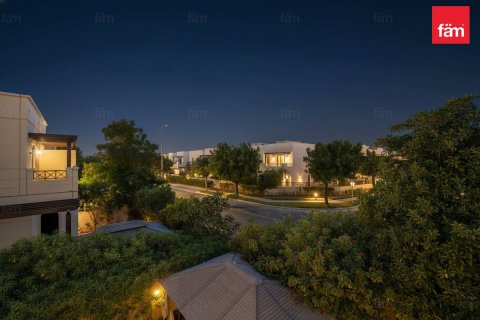 Rekkehus til leie i Dubai, Emiratene 4 soverom, 481.5 kvm Nr. 682200 - Foto 11