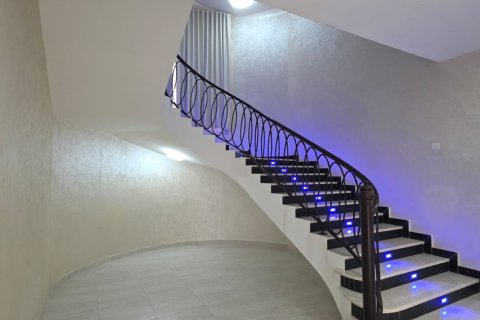 Villa en venta en Ras Al Khaimah, EAU 8 dormitorios, 1394 m2 № 734831 - foto 6