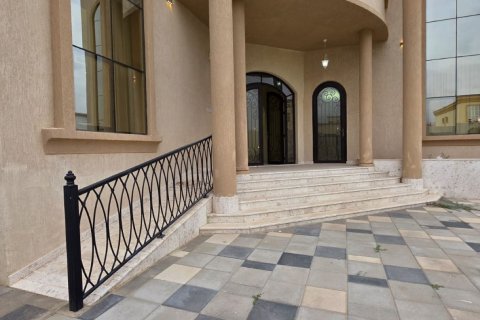 Villa en venta en Ras Al Khaimah, EAU 8 dormitorios, 1394 m2 № 734831 - foto 17