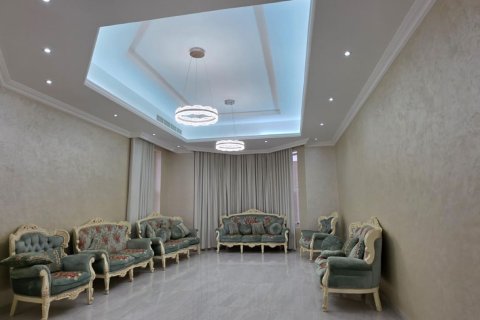 Villa en venta en Ras Al Khaimah, EAU 8 dormitorios, 1394 m2 № 734831 - foto 5