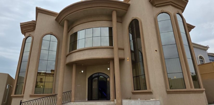 Villa en Ras Al Khaimah, EAU 8 dormitorios, 1394 m² № 734831
