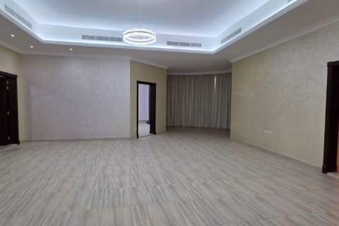 Villa en venta en Ras Al Khaimah, EAU 8 dormitorios, 1394 m2 № 734831 - foto 11