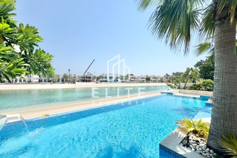 Palm Jumeirah、Dubai、UAE にあるヴィラ販売中 5ベッドルーム、632 m2、No736053 - 写真 2