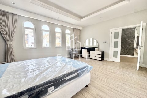 Villa til salg i Palm Jumeirah, Dubai, UAE 5 soveværelser, 679 kvm № 736054 - foto 5