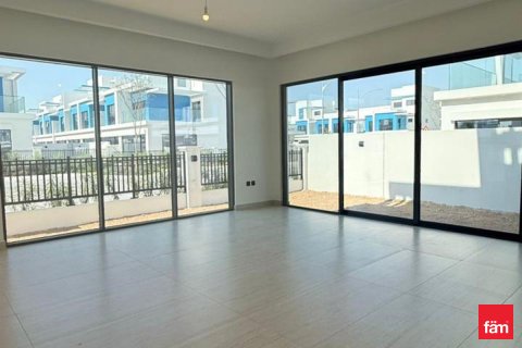 Řadový dům v Dubai, SAE 5 ložnice, 215.1 m² Č.: 709948 - fotografie 7