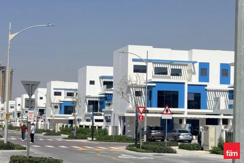 Řadový dům v Dubai, SAE 5 ložnice, 215.1 m² Č.: 709948 - fotografie 13