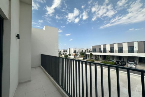 Villa itt: Dubai South (Dubai World Central), Dubai, EAE, 4 hálószoba, 236 m², azonosító: 728914 - fénykép 3