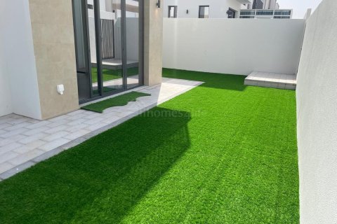 Villa itt: Dubai South (Dubai World Central), Dubai, EAE, 4 hálószoba, 236 m², azonosító: 728914 - fénykép 2