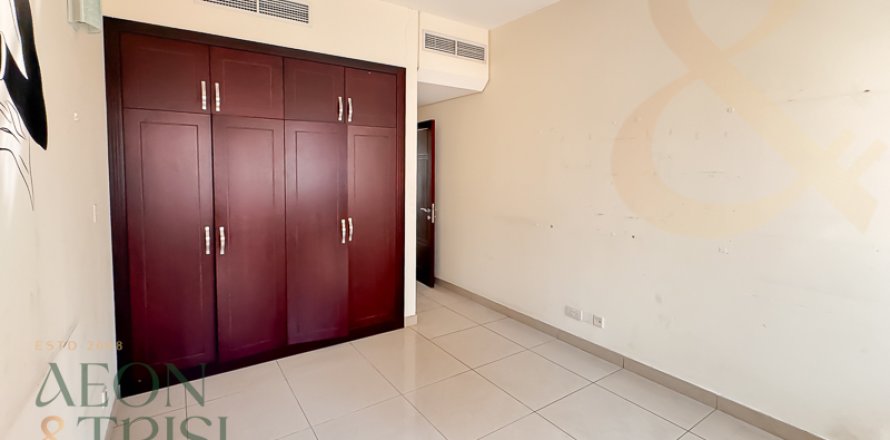 Villa i Dubai Sports City, Dubai, UAE 3 soveværelser, 270 kvm № 648249