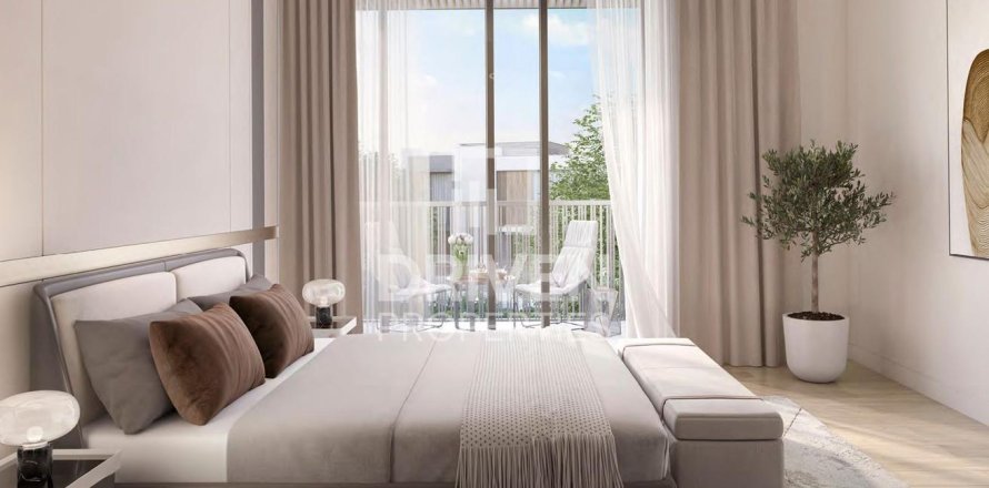 Villa in Dubai Land, Dubai, VAE 3 slaapkamers, 213 vr.m. nr 654574